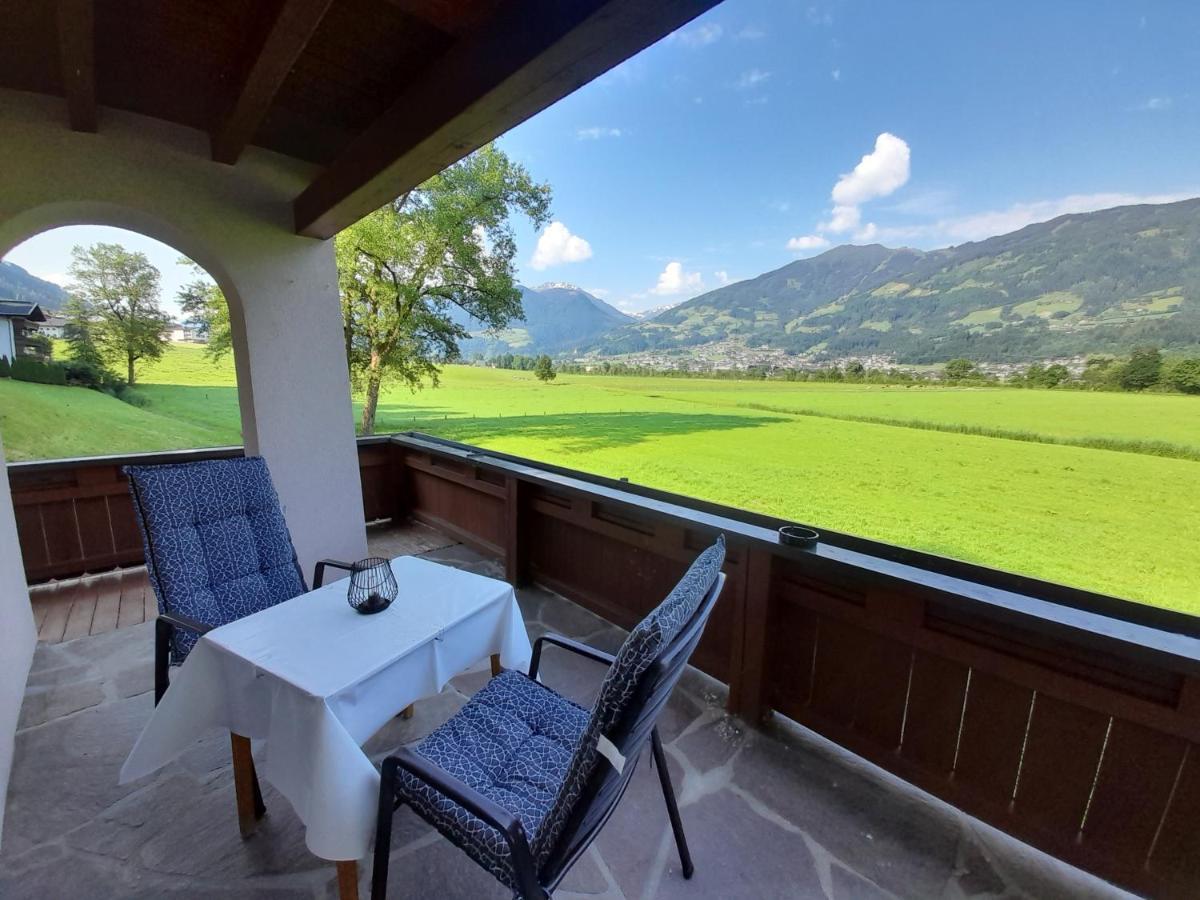 Ferienwohnung Rose Hart im Zillertal Exterior foto